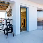 Apartment Le Voyageur By The Sea - Furnished *