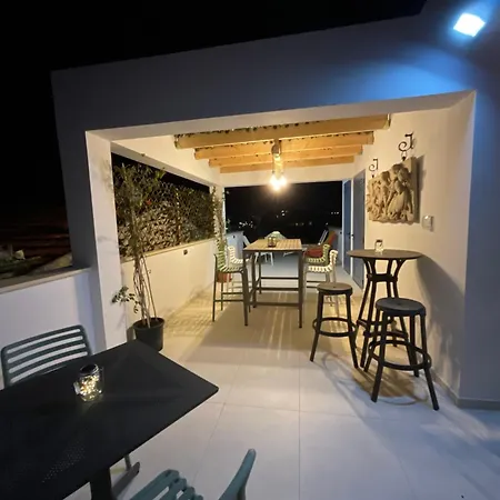 Apartment Le Voyageur By The Sea - Furnished