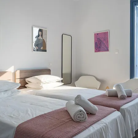 Le Voyageur By The Sea - Furnished Apartment Larnaca