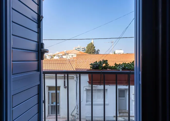 Le Voyageur By The Sea - Furnished شقة لارنكا