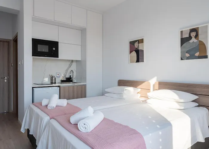 Le Voyageur By The Sea - Furnished アパート ラルナカ